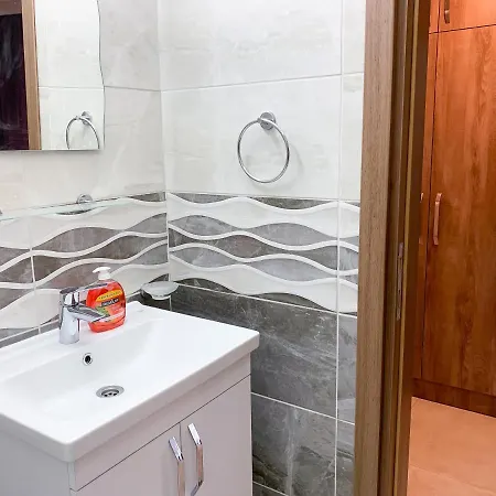 Royal Life Poseidon B Apartment