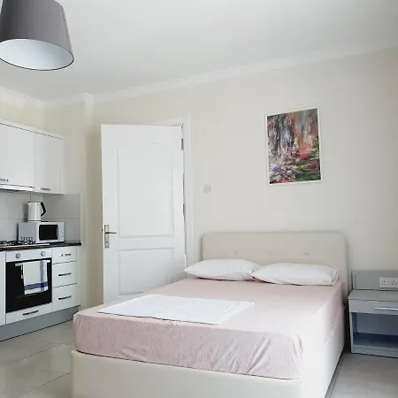 Royal Life Poseidon B *